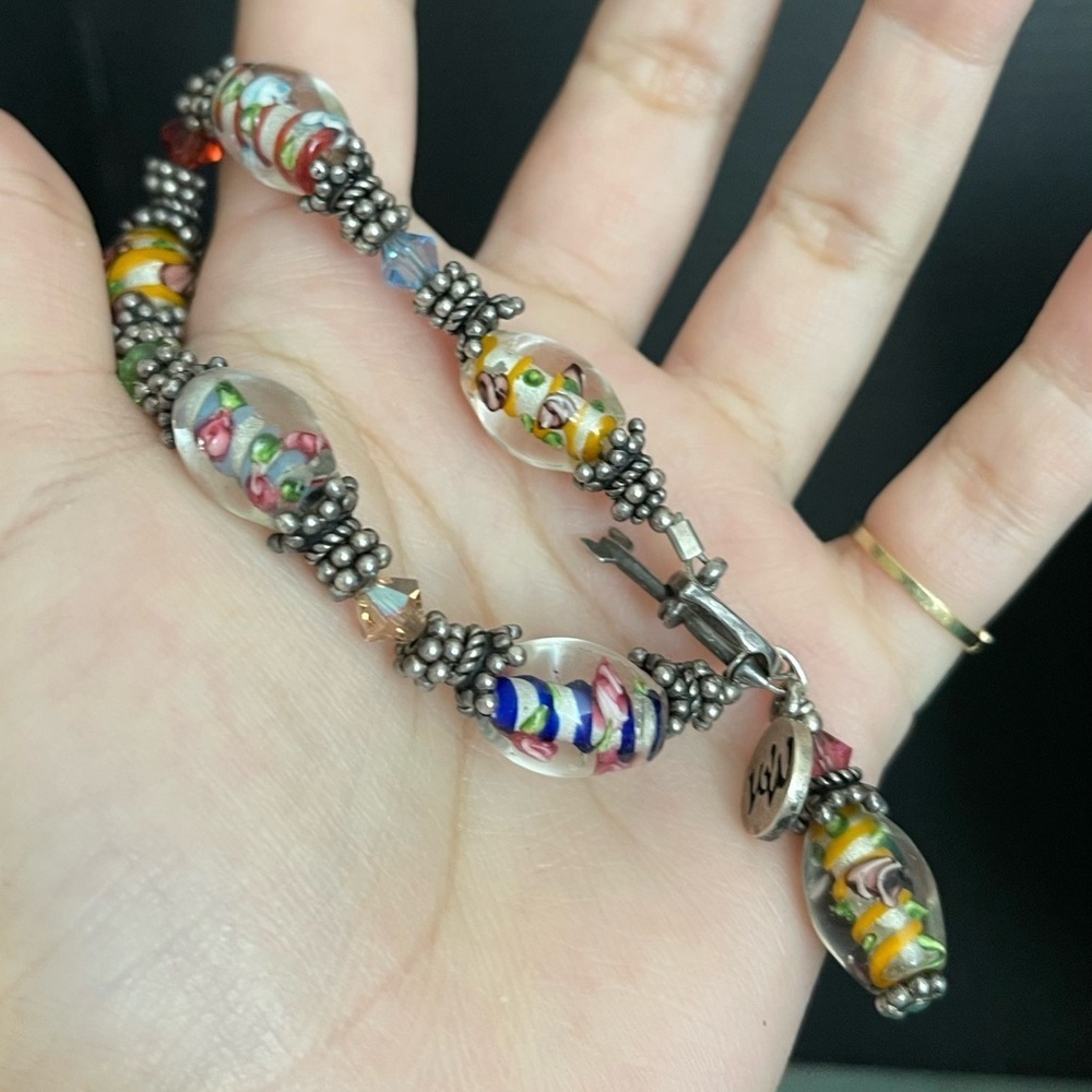Sterling silver glass bead circular bracelet - Picture 3 of 7